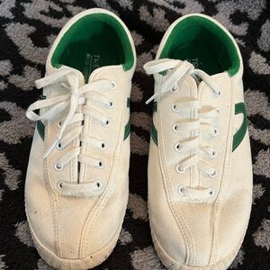 Tretorns. Green accent. Size 10.
